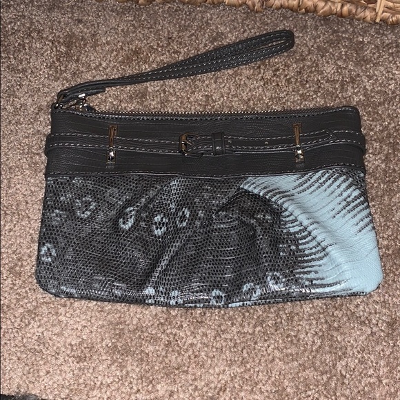 Simply Vera Vera Wang Wristlet - Picture 2 of 7